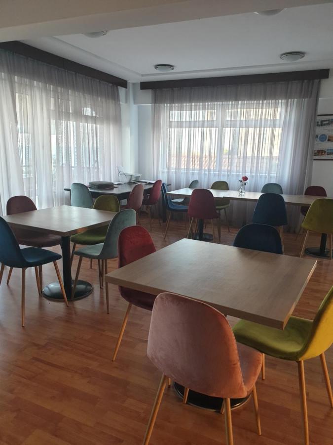 Poarta Apelor Otel Sarichioi Dış mekan fotoğraf